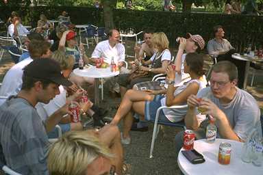 YellowBike - Rast im Park