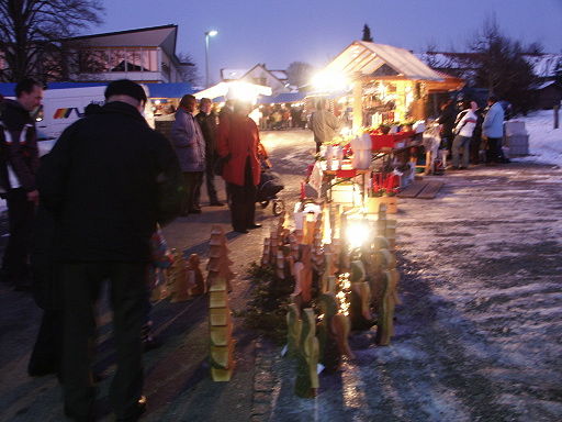 Weihnachtsmarkt nach dem Aufbau