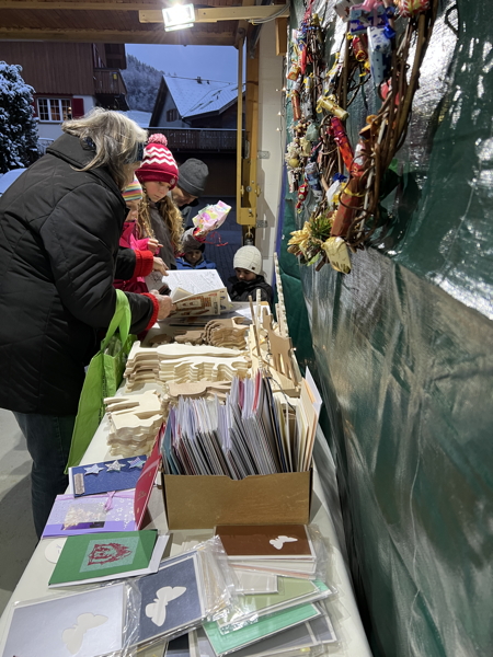 Impressionen vom Weihnachtsmarkt 2021 in der Garage Tufertschwil