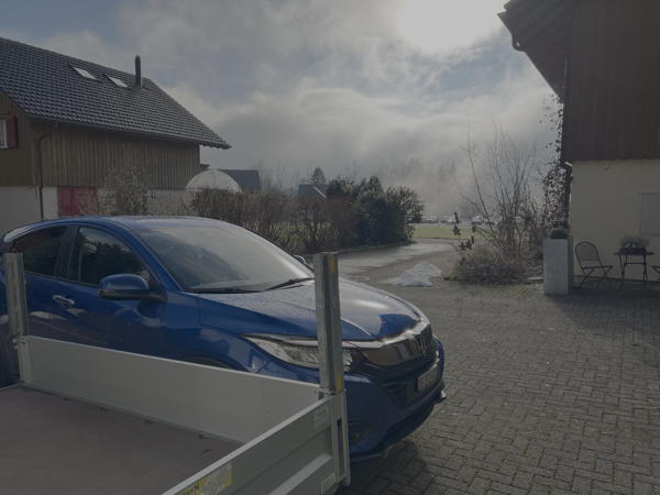 Impressionen vom Weihnachtsmarkt 2024 in unserer Garage in Tufertschwil