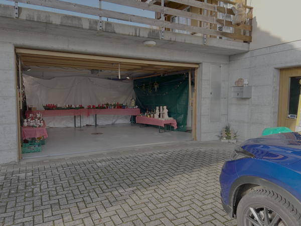 Impressionen vom Weihnachtsmarkt 2024 in unserer Garage in Tufertschwil