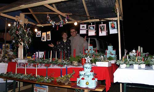 Daniela und ich am Weihnachtsmarktstand (2002)